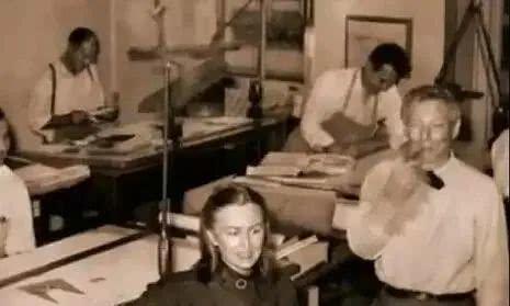 娱乐圈经常有吃瓜的人吗,瓜田李下，揭秘“吃瓜群众”的狂欢世界